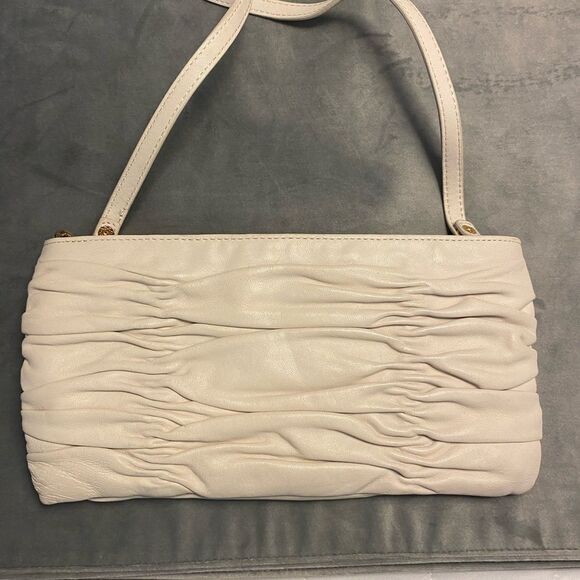 Michael Kors small purse - Picture 2 of 10